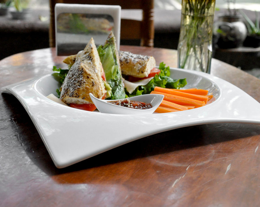 374f17_77ead6bc6ee1481d9f85693f944968bd~mv2